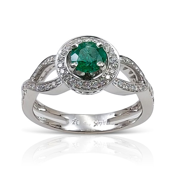 Emerald-engagement-ring-4.jpg