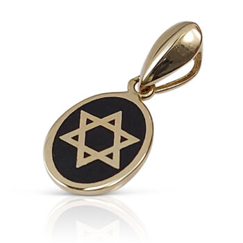 Star of David on black oval onyx