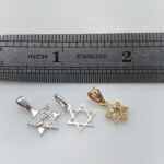 Delicate white gold magen david